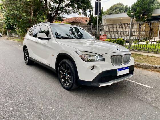 BMW X1 2.0 16V GASOLINA SDRIVE18I 4P AUTOMÁTICO BMW X1 2.0 16V GASOLINA SDRIVE18I 4P AUTOMÁTICO